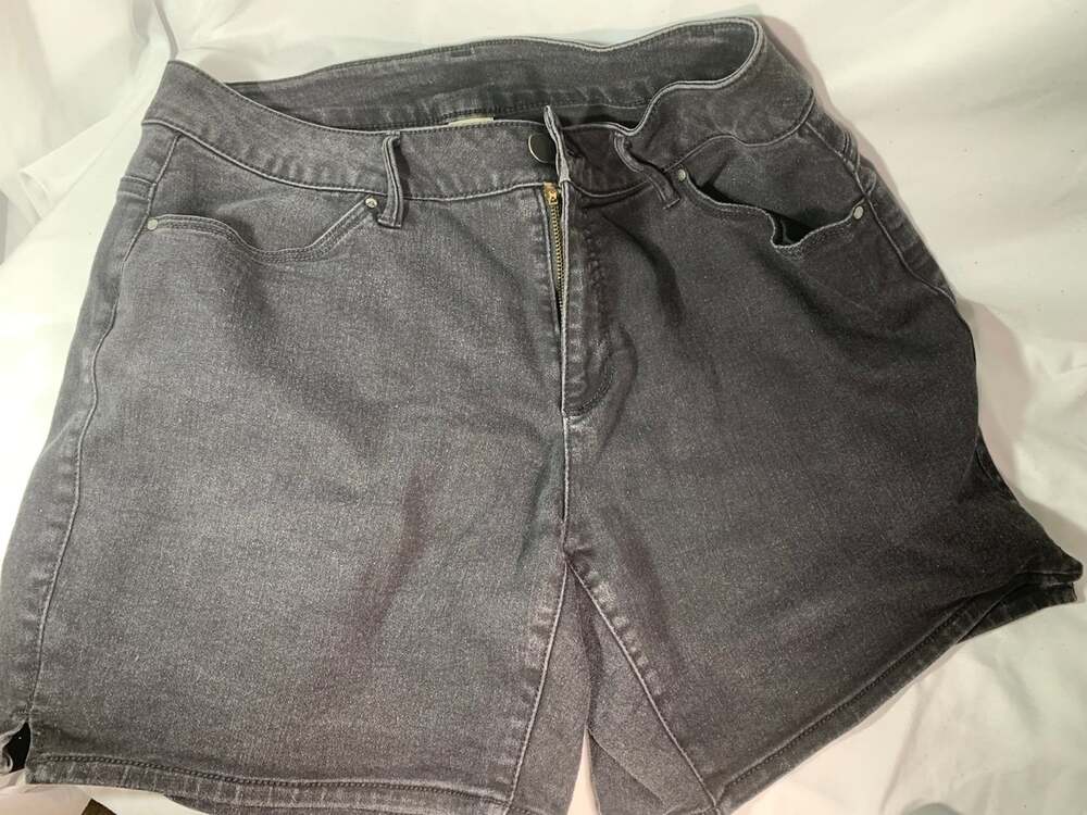 Faded Glory 16 W women’s Shorts